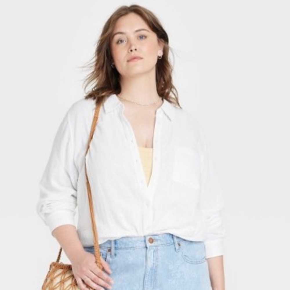 Universal Thread White Long Sleeve Classic Button Down